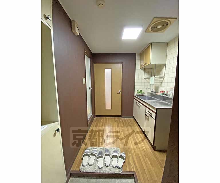 その他部屋・スペース　玄関から見たところです。