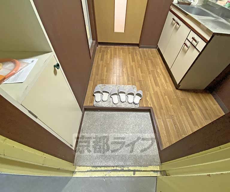 玄関　玄関です。