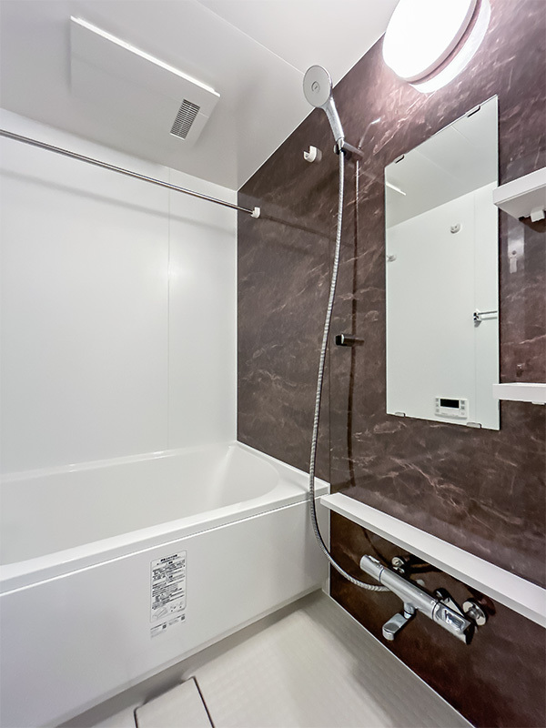 バス・シャワールーム