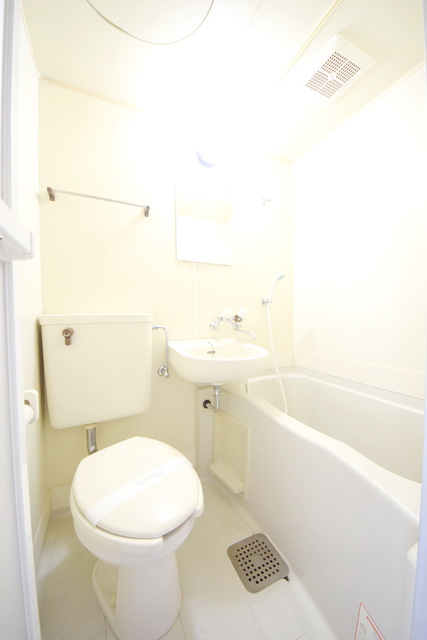 バス・シャワールーム　～一日の疲れを癒しましょうっ～