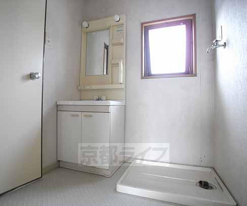 洗面設備　洗面所です。