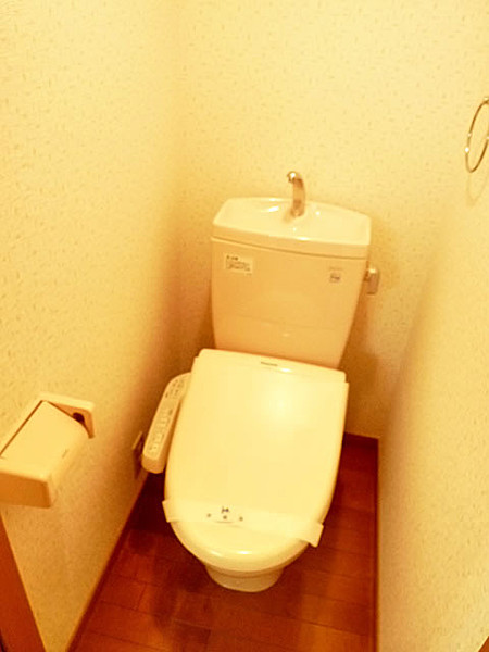 トイレ　落ち着いたトイレです