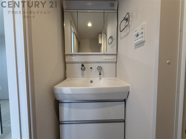 洗面設備　使いやすい洗面所です