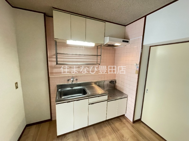 キッチン　同型別部屋写真