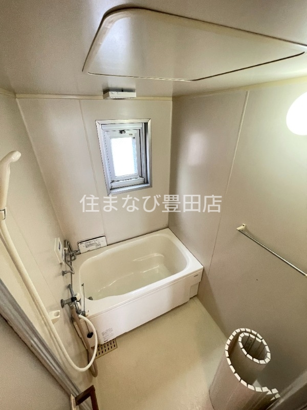 バス・シャワールーム　同型別部屋写真