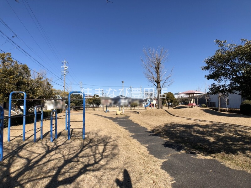 公園　東八鳥公園（公園）まで654m