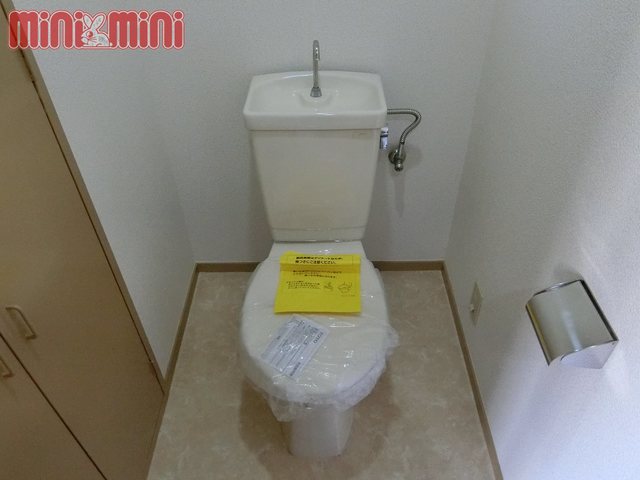 トイレ　トイレも広いですよ