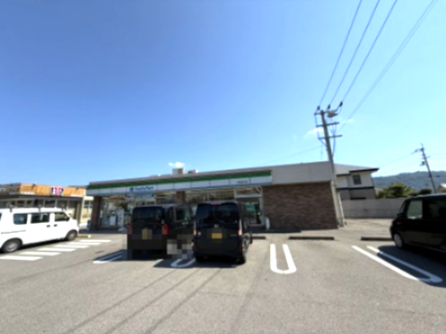 コンビニ　ファミリーマート 徳島南田宮店（コンビニ）まで809m