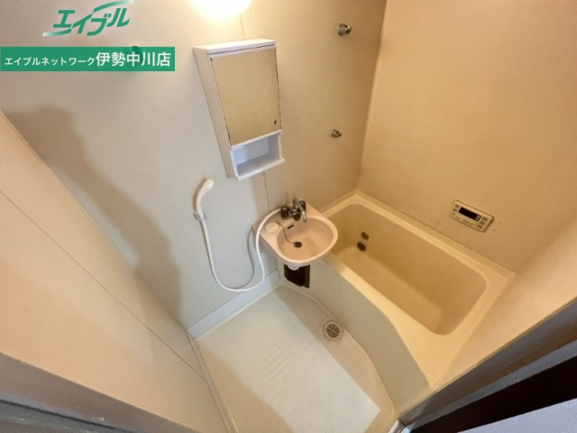 バス・シャワールーム　同型物件になります。