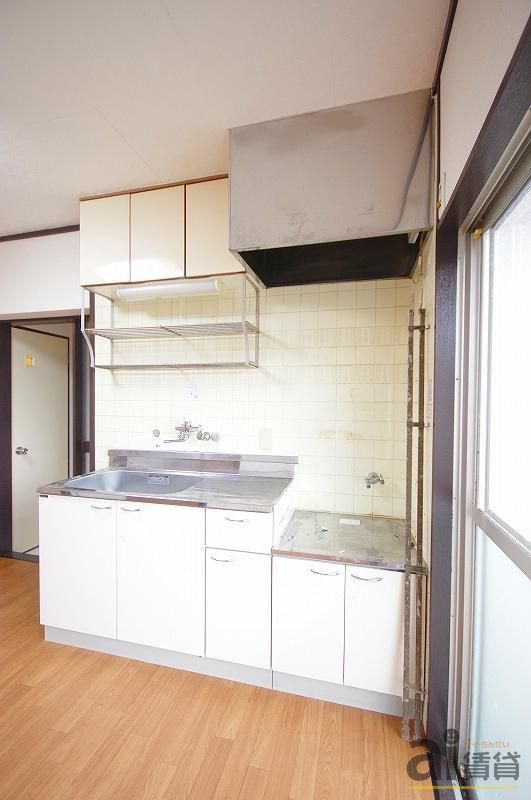 キッチン　バルコニー