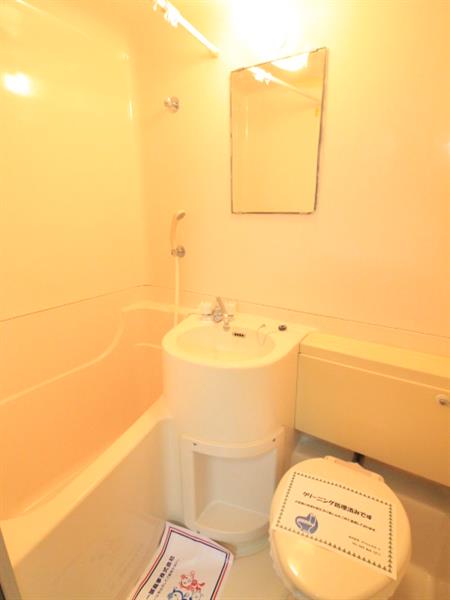 トイレ　他の部屋の写真となりますので現地ご確認ください