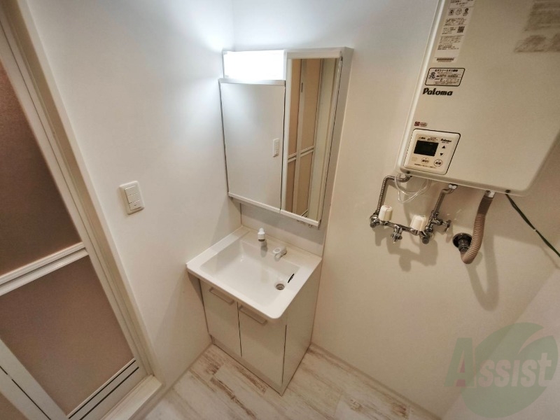 洗面設備　シャンプードレッサーで身支度もラクラクです！