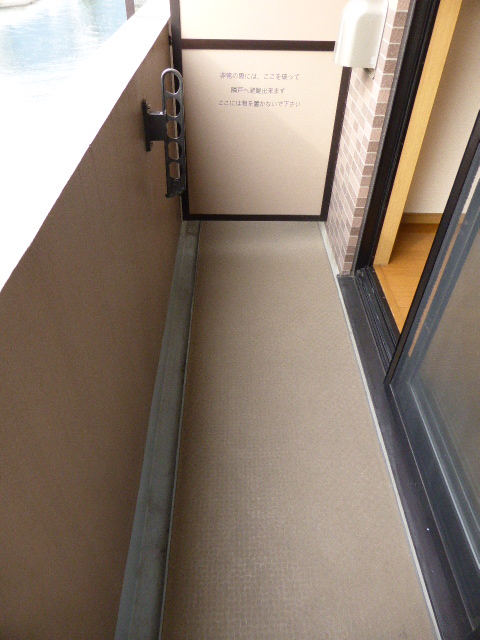 バルコニー　別部屋参考画像