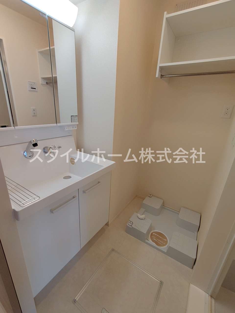 洗面設備　別部屋写真です。