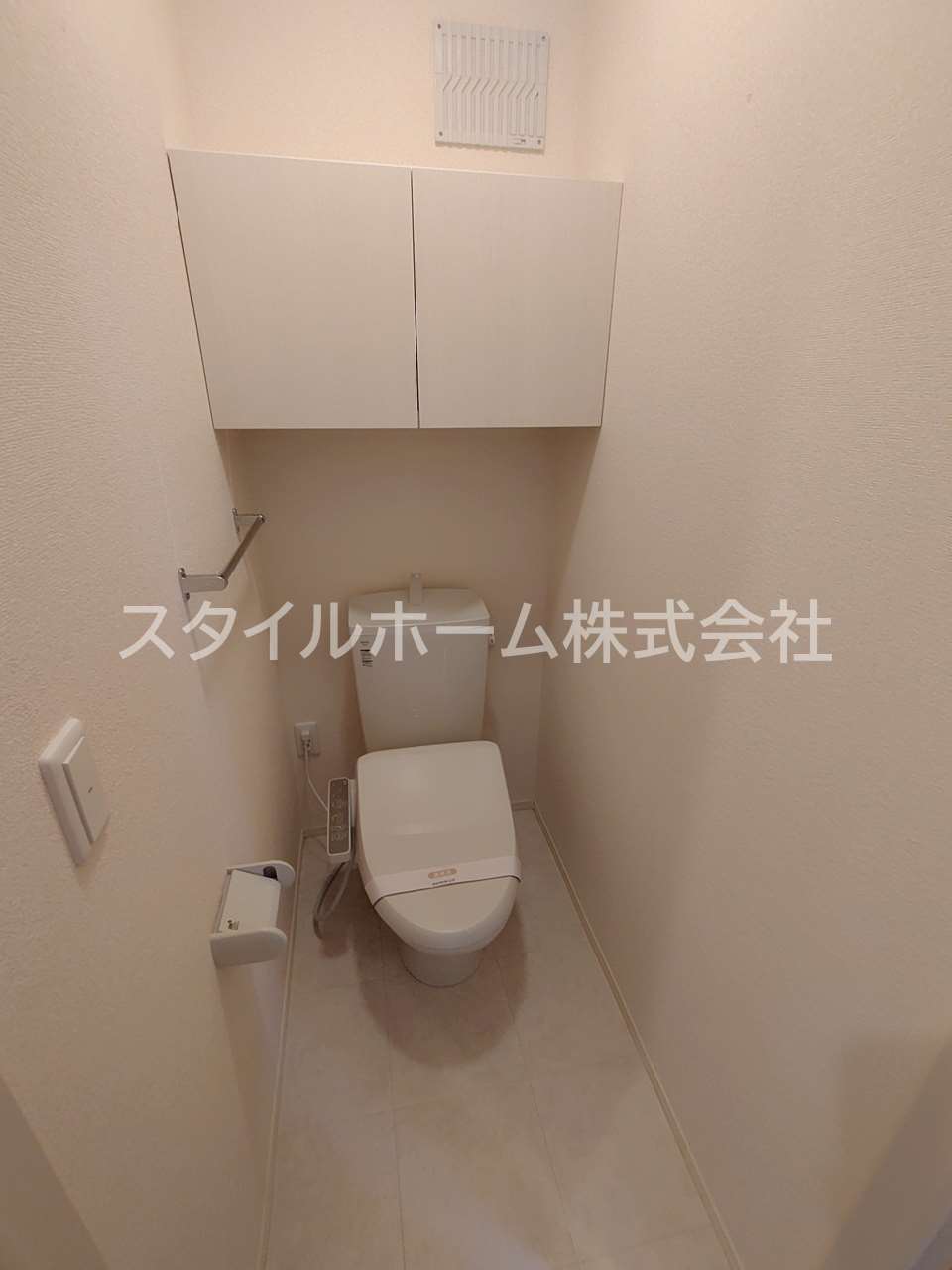 トイレ　別部屋写真です。