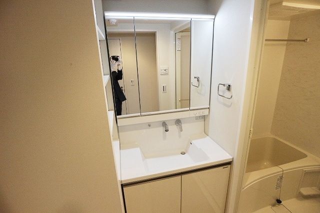 洗面設備　独立洗面台