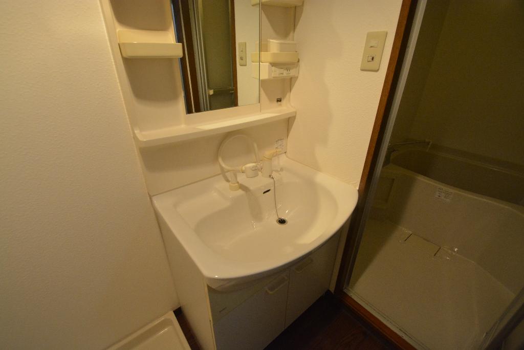 洗面設備　洗髪洗面化粧台