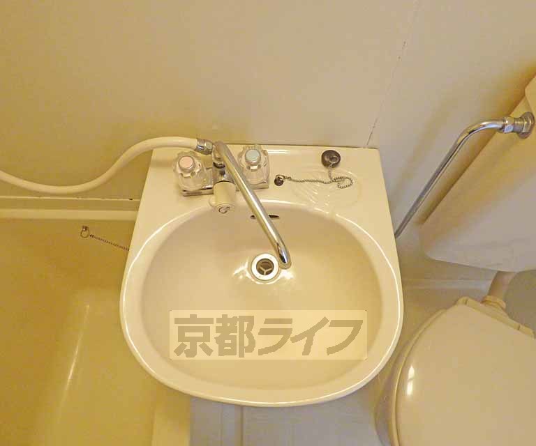 洗面設備　洗面台です。