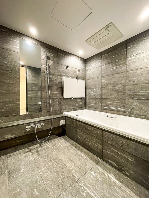 バス・シャワールーム　※写真は同タイプ住戸です。