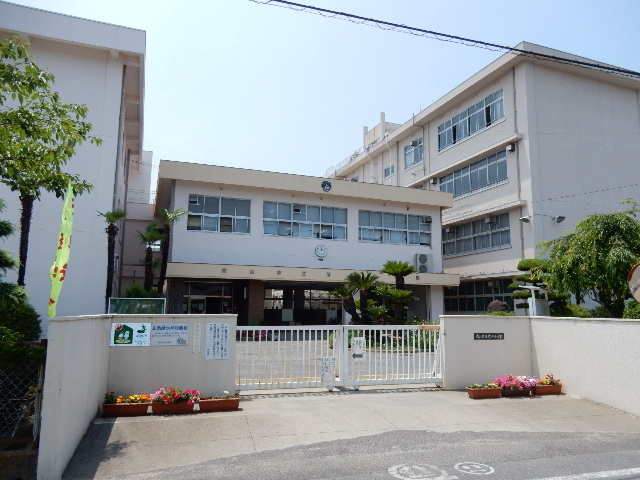 小学校　岡山市立財田小学校（小学校）まで531m