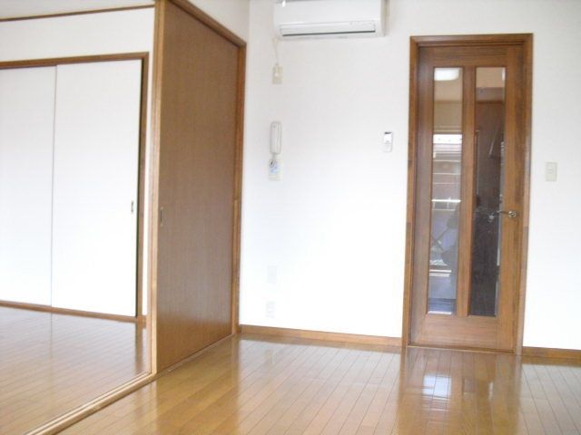 居室・リビング　広いお部屋です☆