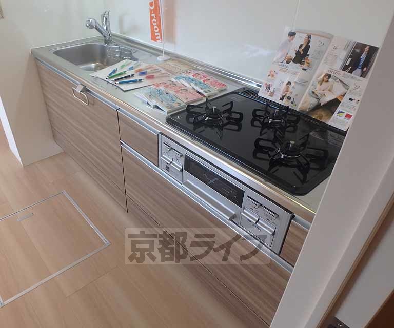 キッチン　お洒落なシステムキッチンです・