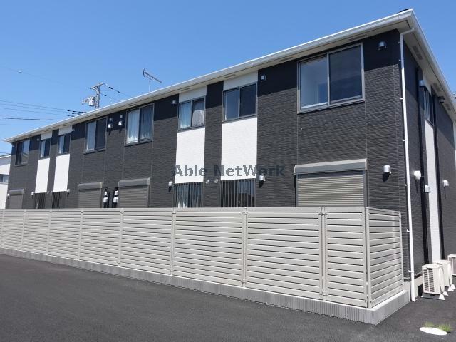 建物外観　建築中