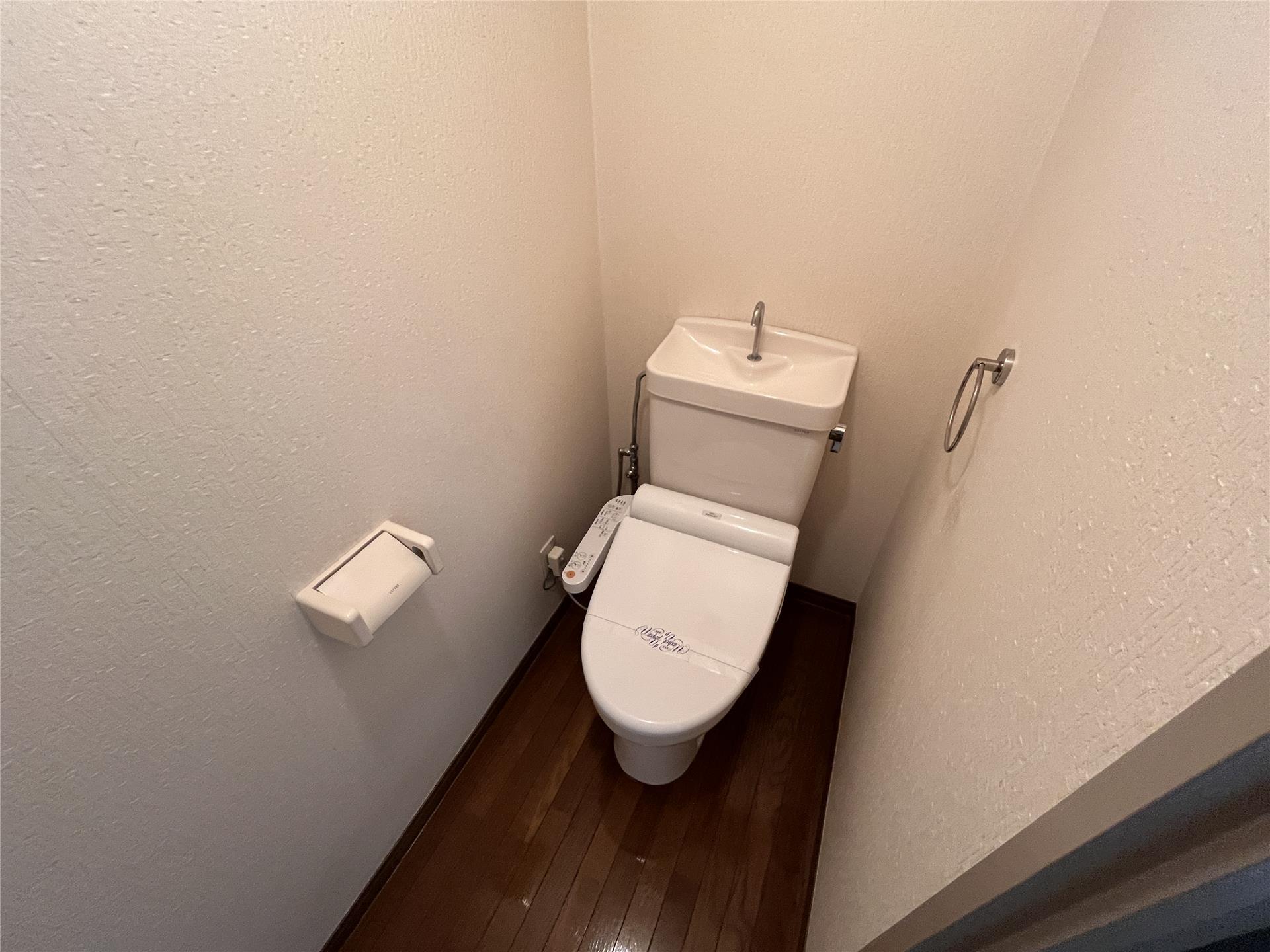 トイレ　トイレ