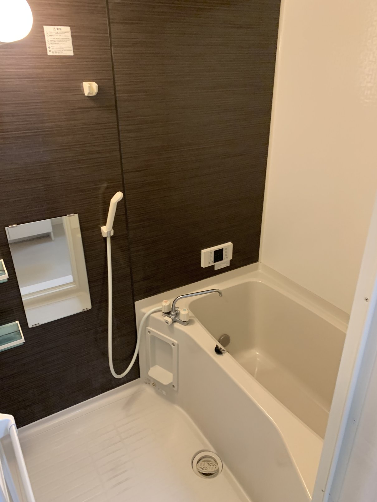 バス・シャワールーム　追焚き・シャワー付お風呂