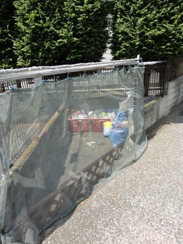 エントランス　ゴミ置き場