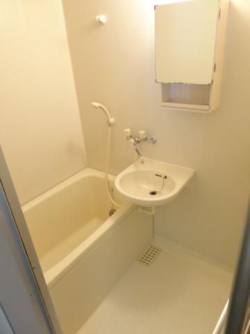 バス・シャワールーム　★追い焚きバスルーム★