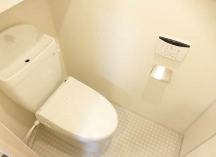 トイレ　別号室のため、現況を優先します。