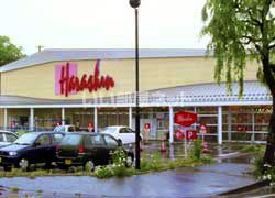 スーパー　原信 関原店（スーパー）まで1093m