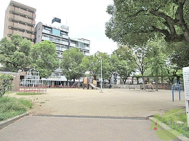公園　滝川公園（公園）まで100m
