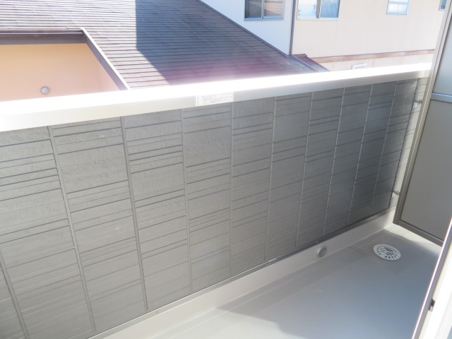 バルコニー　同型モデルフロラシオン２０１号室参照