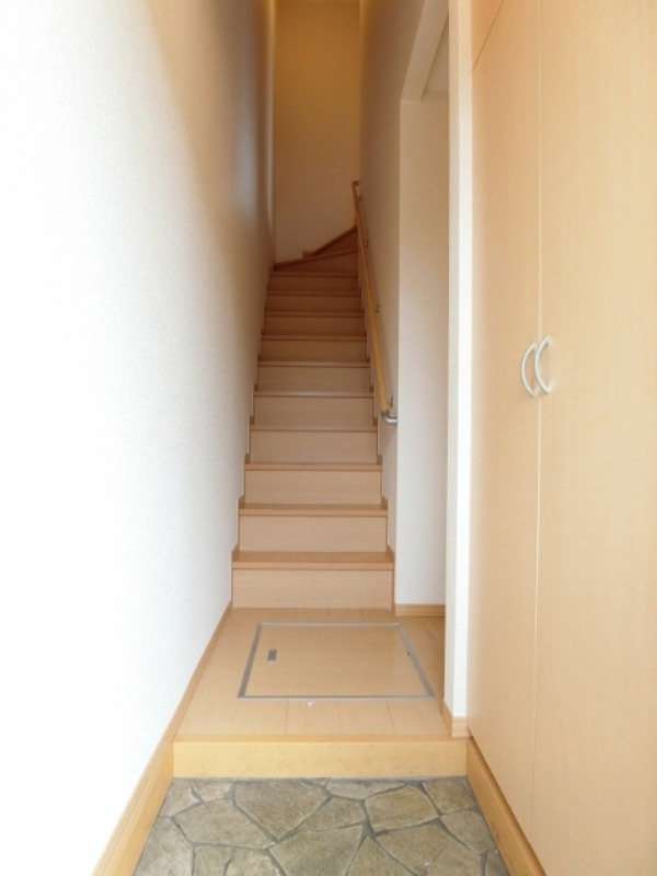 玄関　図面と現状に相違がある場合には現状を優先