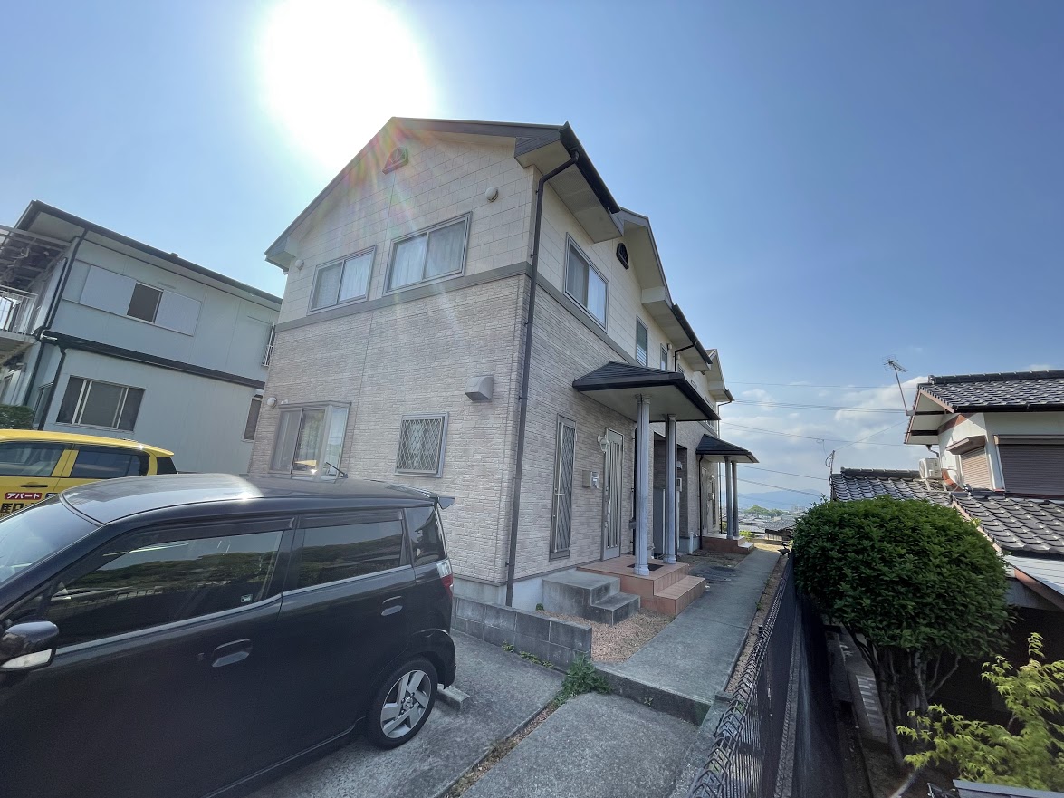 建物外観　メゾネットタイプです！