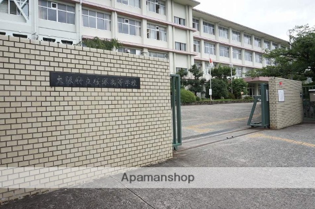 高校・高専　桜塚高等学校（高校・高専）まで611m