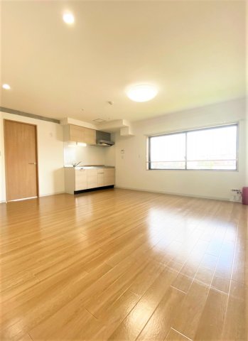 居室・リビング　ゆったり過ごせる居間です