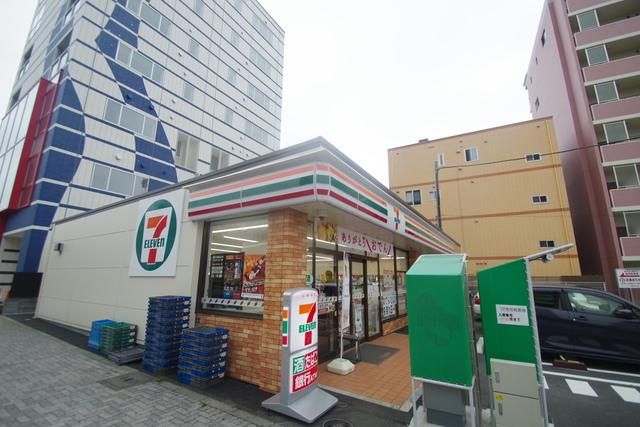 コンビニ　セブンイレブン町田原町田大通り店（コンビニ）まで186m