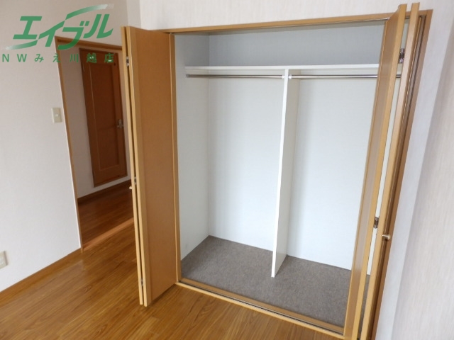 収納　同一タイプ部屋写真