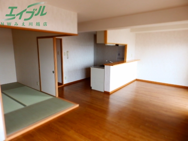 居室・リビング　同一タイプ部屋写真