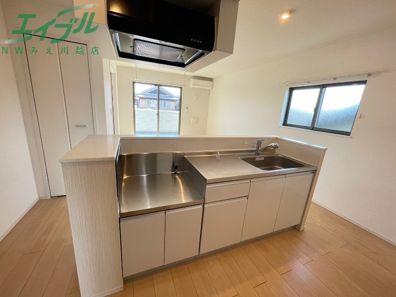 キッチン　同型参考写真