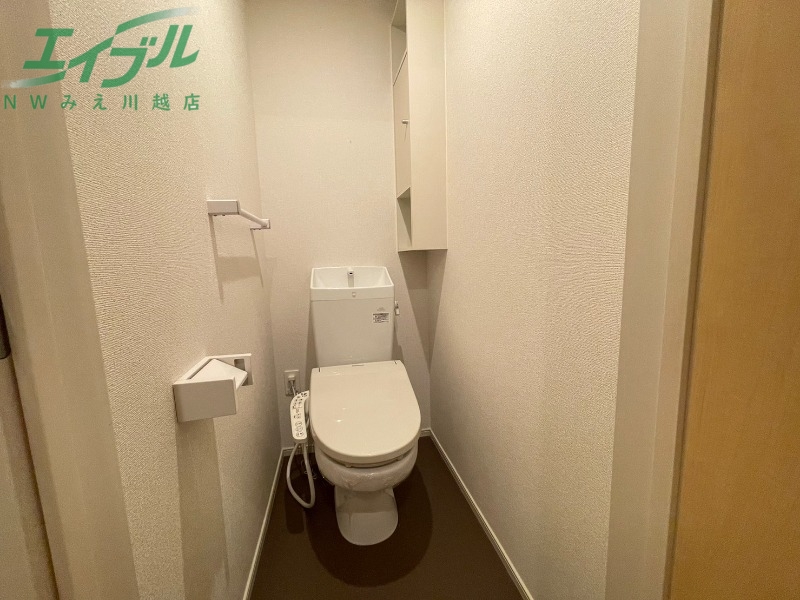 トイレ　同型参考写真