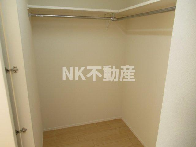 収納　ウォークインクローゼット付き