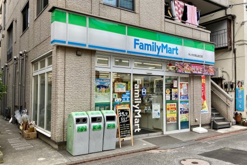 コンビニ　ファミリーマート サンズ大岡山北口店（コンビニ）まで435m