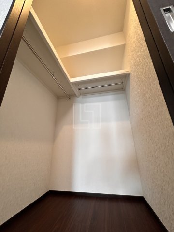 収納　Vinoプレジオ本町　ウォークインクローゼット