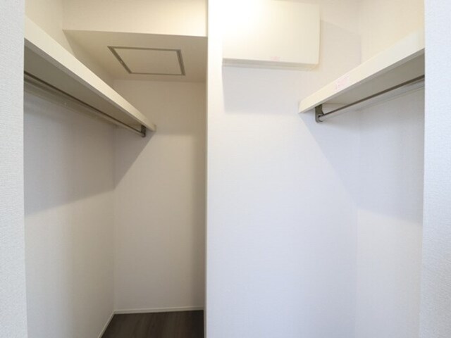 収納　ウォークインクローゼット