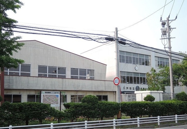 小学校　多賀小学校（小学校）まで650m