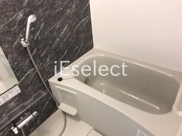 バス・シャワールーム　同タイプのイメージ写真です。実物とは異なる場合があります。